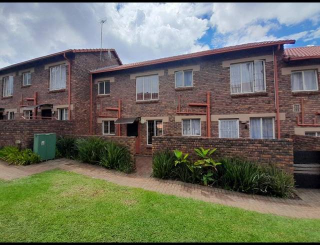 2 BEDROOM DUPLEX FOR SALE IN HENNOPSPARK